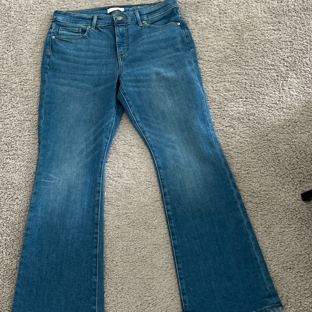 Loft Women’s Jeans

Size 10
